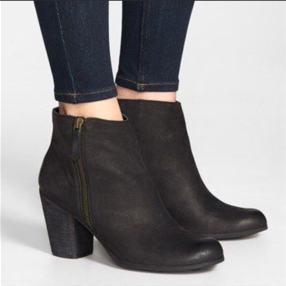 Black BP Trolley Bootie - size 11